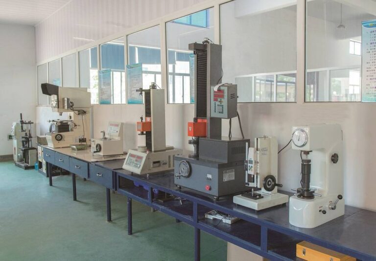 Spring testing instruments on an inspection bench (Zigoal)