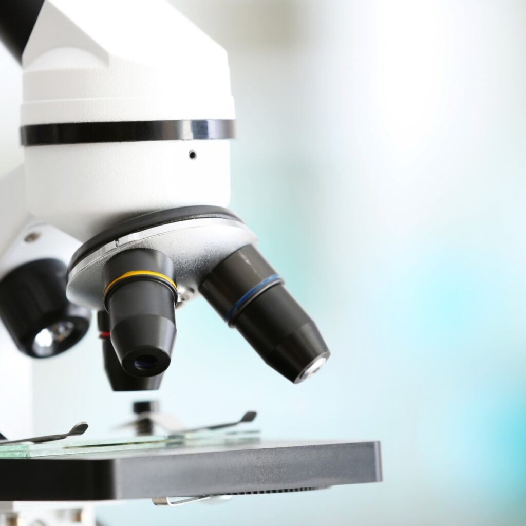 Custom Compression Springs 25 Laboratory microscope, an application for precision compression springs (Zigoal)